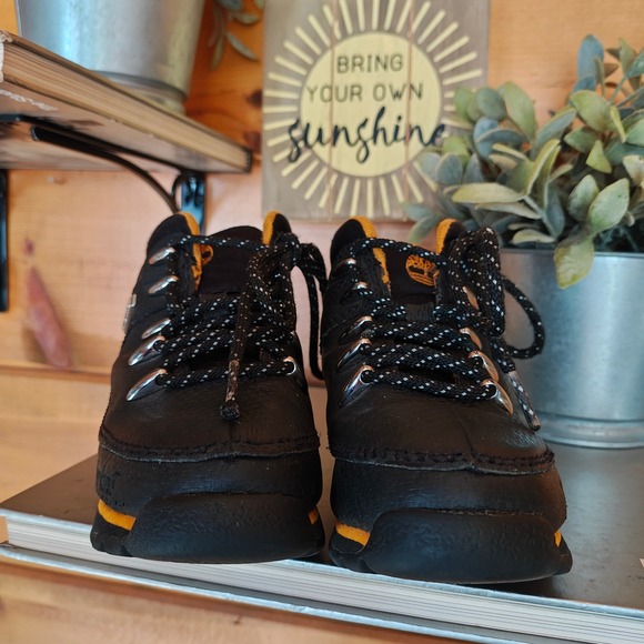 Timberland Black Orange Trim Leather Boots Walking Shoes Toddler size 9/US 26/EU - Picture 5 of 11